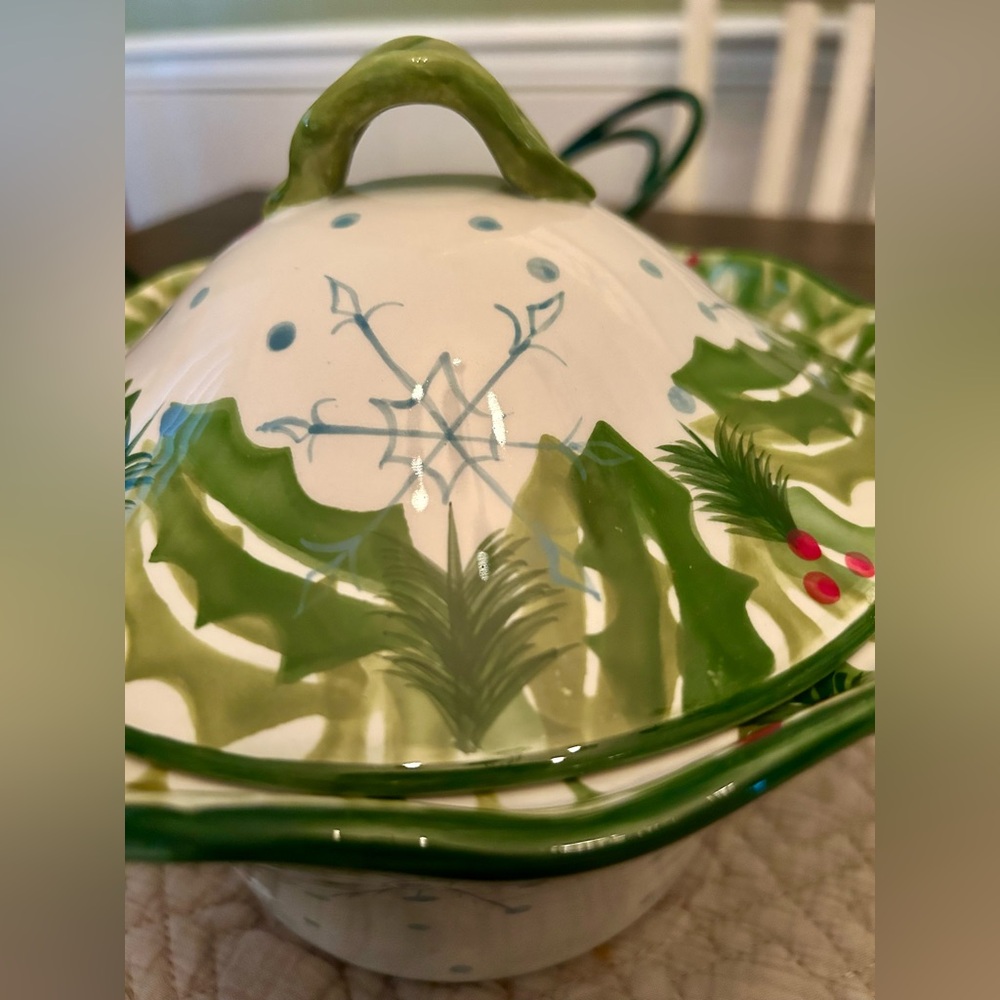 Temp-tations Hometown Christmas 1.5 QT Crock - Picture 7 of 11